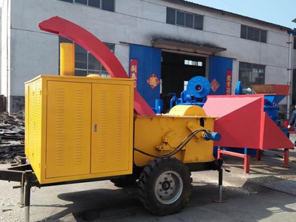 移動樹枝粉碎機